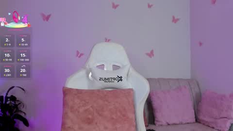 Emily  online show from September 27, 9:33 pm