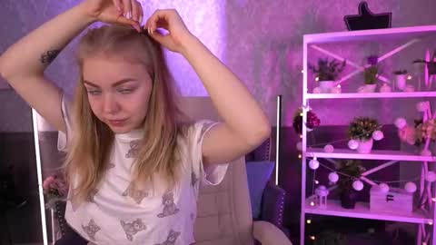  MY NAME IS Emily WELCOME EVERYONE I WILL BE HAPPY TO GIVE YOU WHAT YOU HAVE DREAMED OF FOR SO LONG online show from September 18, 6:45 am