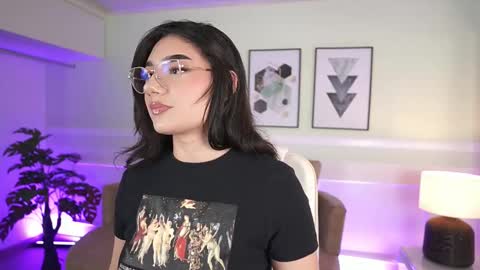 Emily Turner  online show from November 13, 7:35 pm