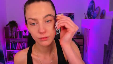 Emily online show from February 17, 8:09 am