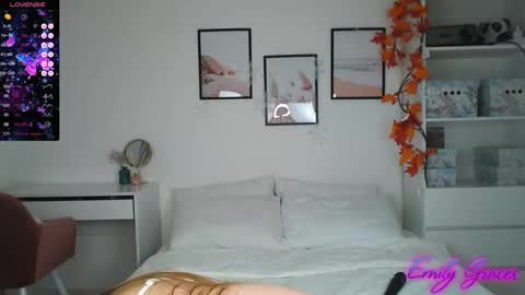 Emily online show from February 11, 10:07 pm