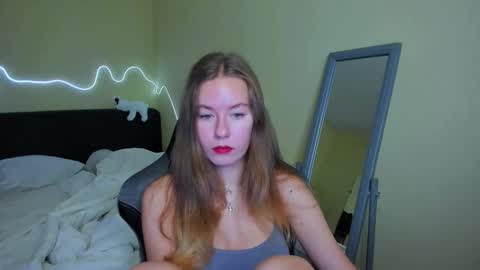 Emily online show from November 11, 9:06 am