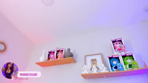 Emily Bank online show from October 4, 7:29 pm