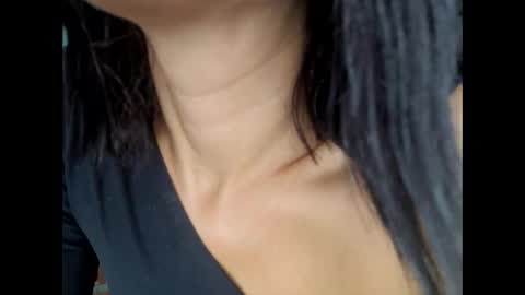 L i a    time online 7am - 1pm Gtm-5  online show from November 19, 6:08 pm