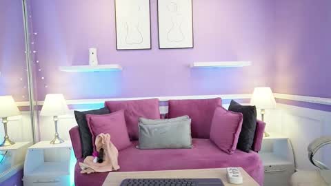 emma__walkerr_ online show from February 20, 7:08 pm