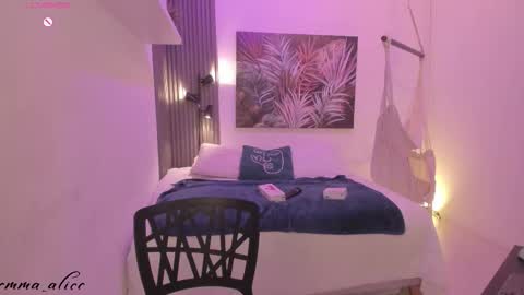 Alice online show from September 27, 12:23 pm