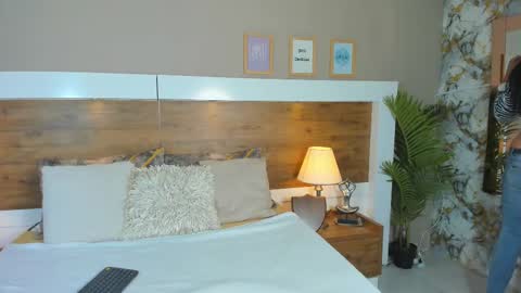 Emma  online show from March 5, 12:00 pm