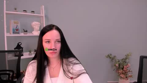 emma_blooom online show from November 18, 3:46 pm