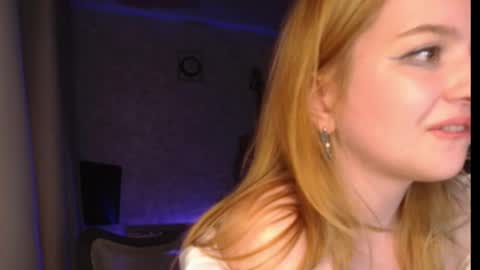 Emma and July online show from May 18, 8:48 pm