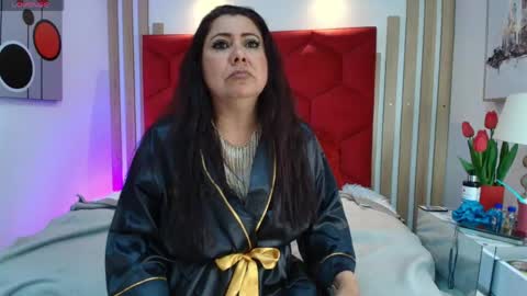 Emma 3 online show from April 14, 3:34 pm