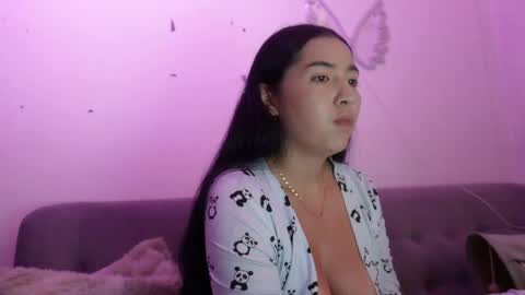 emma_johnson_ online show from April 7, 2:24 am