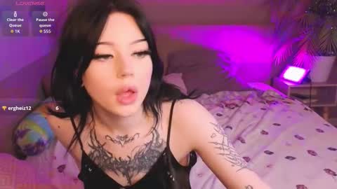 emma_kirks online show from January 14, 4:34 pm