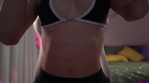 Snapshot of emma_land chatting on February 27, 7:55 am    online show from February 27, 7:55 am