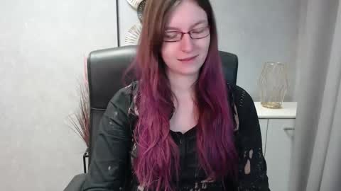 Snapshot of emma_lust94 chatting on February 1, 7:36 am emma online show from February 1, 7:36 am