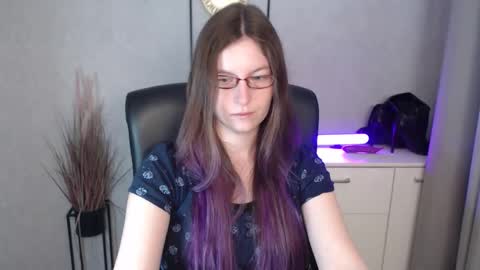 emma online show from November 13, 6:23 am