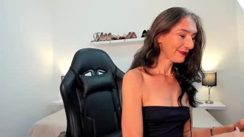 Emma  online show from February 17, 11:53 am