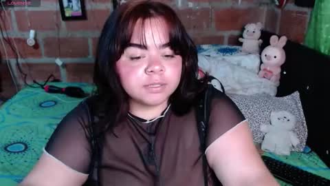 Snapshot of emma_ruiiz_ chatting on September 20, 9:02 pm emma online show from September 20, 9:02 pm