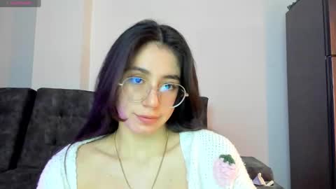 Emma online show from December 3, 1:17 am