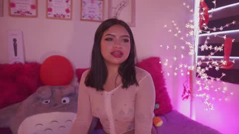 Snapshot of emma_soffia_ chatting on February 24, 6:04 pm EMMA online show from February 24, 6:04 pm