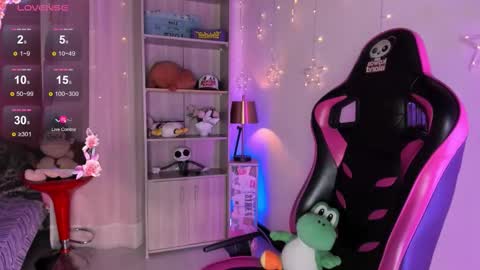 EMMA  online show from February 6, 10:35 pm