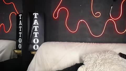 Emma Black online show from April 16, 8:08 pm