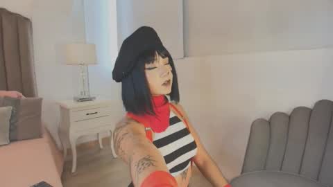 Ema online show from October 25, 12:35 pm