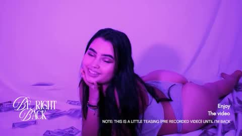 emma_whitee_ online show from November 18, 1:12 pm