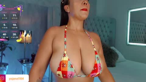 Snapshot of emma_zoe04 chatting on September 29, 8:47 pm zoe online show from September 29, 8:47 pm