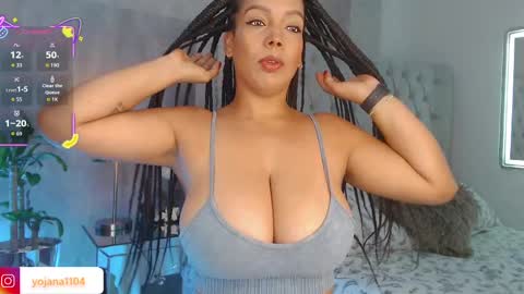 Snapshot of emma_zoe04 chatting on September 16, 7:33 pm zoe online show from September 16, 7:33 pm