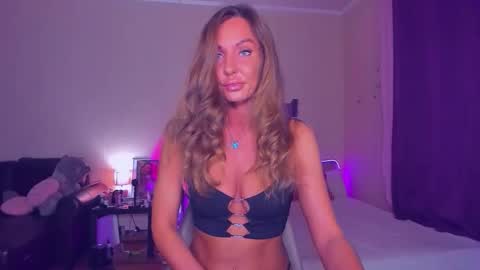 Emma online show from September 18, 3:32 pm