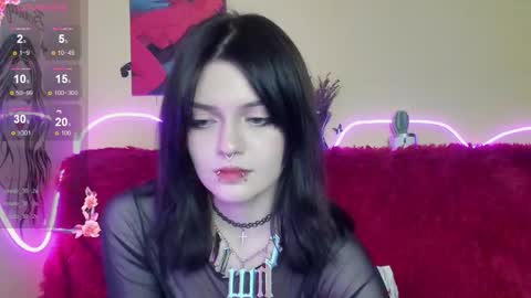 Emma online show from December 1, 3:15 pm