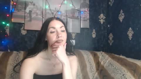 EmmaGoldX online show from February 28, 12:10 am