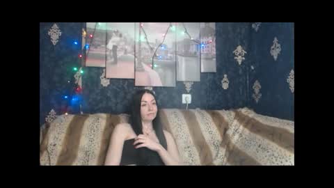 EmmaGoldX online show from March 1, 6:32 pm