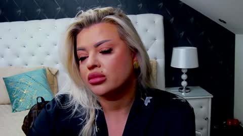 Emma Mavis online show from January 23, 8:57 am