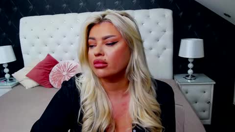 Emma Mavis online show from December 29, 8:55 am