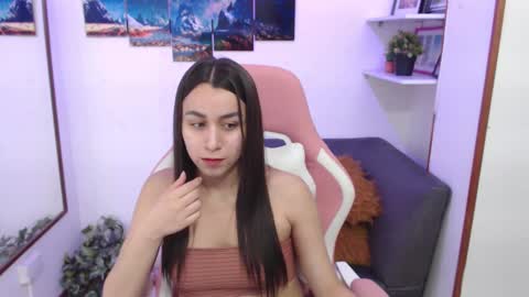 Snapshot of emmamyers_ chatting on March 7, 11:26 pm Emma  online show from March 7, 11:26 pm