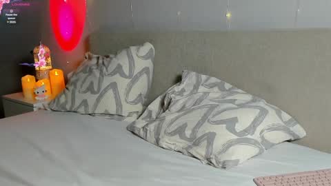 Snapshot of emmanuelleee chatting on February 5, 7:07 am emmanuelleee online show from February 5, 7:07 am