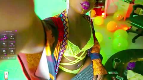 Sara online show from September 28, 12:21 pm