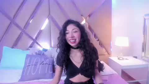 Snapshot of emmaskinny_ chatting on September 22, 4:05 pm Emma online show from September 22, 4:05 pm