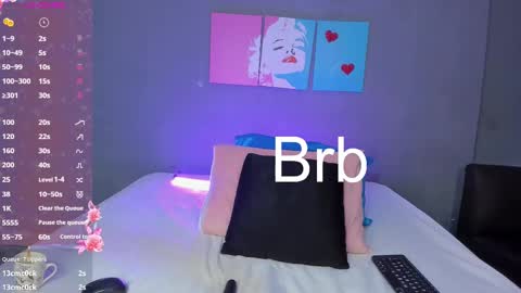 Emma online show from November 10, 5:30 pm