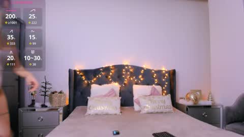 Emma online show from December 17, 11:31 pm