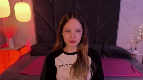 Emma online show from December 5, 8:54 pm