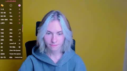 Snapshot of emmi_rossum chatting on September 17, 5:33 pm Emmi online show from September 17, 5:33 pm