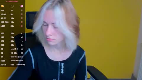 Snapshot of emmi_rossum chatting on September 21, 5:06 am Emmi online show from September 21, 5:06 am