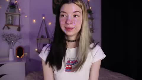 emmie_everly online show from October 24, 7:32 pm