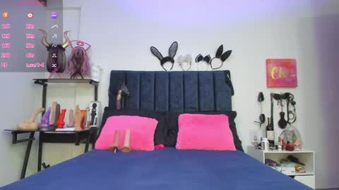 Snapshot of emmily_giraldo chatting on February 26, 12:05 pm online show from February 26, 12:05 pm