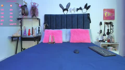 Snapshot of emmily_giraldo chatting on February 10, 11:46 am online show from February 10, 11:46 am