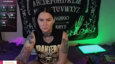 Snapshot of emmybrightj_ chatting on October 6, 1:11 am Emmy Bright 50 online show from October 6, 1:11 am