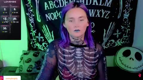 Snapshot of emmybrightj_ chatting on September 21, 11:31 am Emmy Bright 50 online show from September 21, 11:31 am