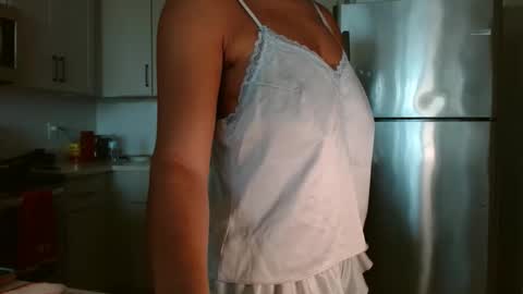 Emori Splash online show from January 5, 8:45 pm